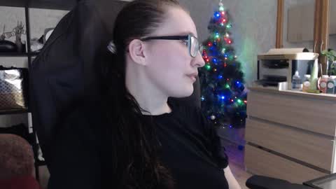 Snapshot of ankey_rayah chatting on February 3, 2025, 3:59 pm Nameless online show from February 3, 2025, 3:59 pm