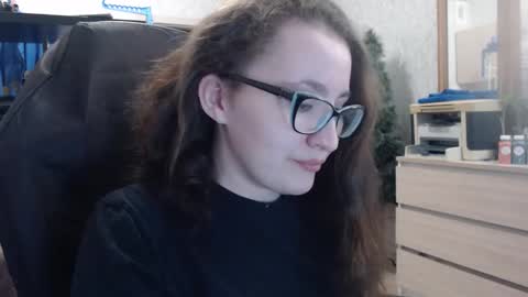 Snapshot of ankey_rayah chatting on February 15, 2025, 2:00 pm Nameless online show from February 15, 2025, 2:00 pm