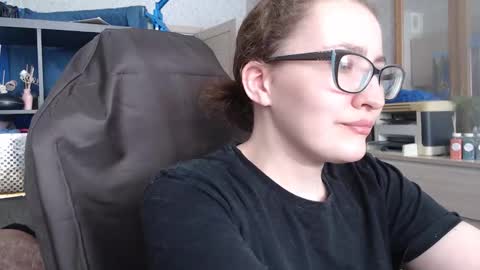 Snapshot of ankey_rayah chatting on February 17, 2025, 5:36 am Nameless online show from February 17, 2025, 5:36 am