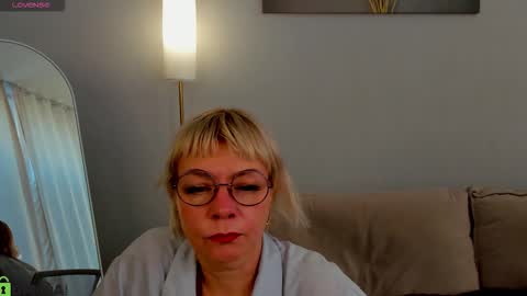 ann_annise online show from March 28, 2026, 10:04 am