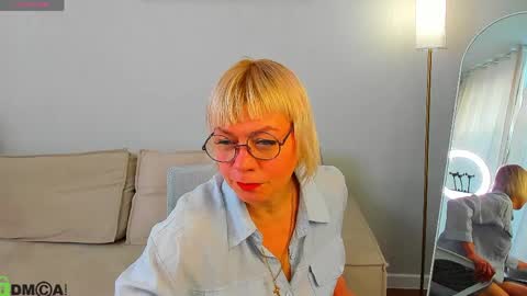 ann_annise online show from April 1, 2026, 1:39 am