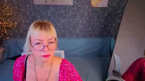 Snapshot of ann_annise chatting on June 25, 2026, 7:57 am ann_annise online show from June 25, 2026, 7:57 am