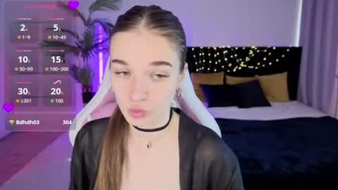ann_woood online show from July 30, 2026, 3:00 pm