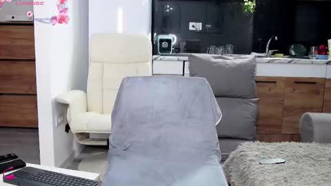 Anna online show from March 17, 2026, 12:52 pm