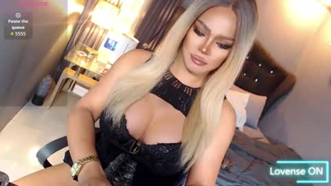 Miss Anna online show from June 6, 2026, 12:05 am