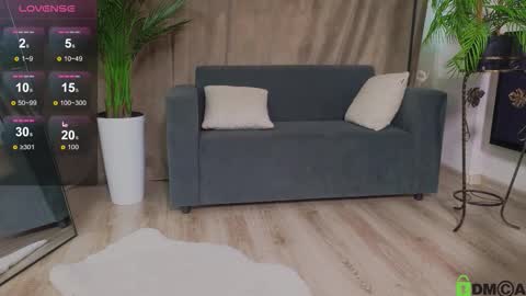 Anna online show from September 18, 2025, 11:45 am