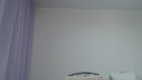 Snapshot of anna_stellari chatting on March 6, 2025, 3:45 pm Anna online show from March 6, 2025, 3:45 pm