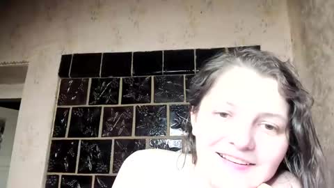 annaahcharm online show from December 7, 2024, 9:06 am