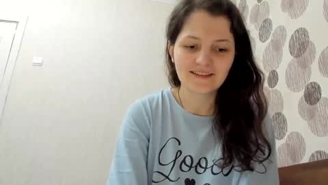 annaahcharm online show from January 25, 2025, 10:51 am