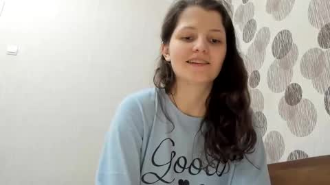 annaahcharm online show from January 25, 2025, 1:52 pm