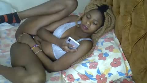 annabellapretty online show from October 9, 2025, 11:19 am