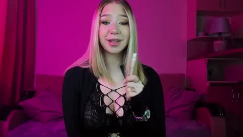 Annabelle online show from February 10, 2025, 5:47 am