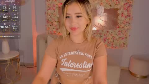 Snapshot of annabrooks_ chatting on January 14, 2025, 1:47 am Anna Brooks online show from January 14, 2025, 1:47 am