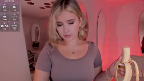 Snapshot of annabrooks_ chatting on March 11, 2025, 7:36 pm Anna Brooks online show from March 11, 2025, 7:36 pm