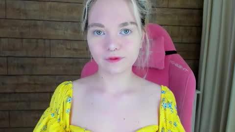AnnaDelon online show from September 10, 2025, 4:45 am