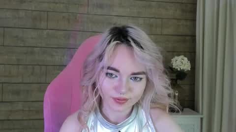 AnnaDelon online show from September 21, 2025, 4:14 am