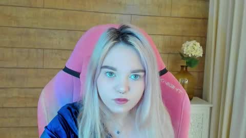 AnnaDelon online show from September 29, 2025, 5:01 am