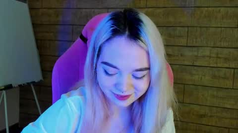AnnaDelon online show from October 15, 2025, 5:51 am