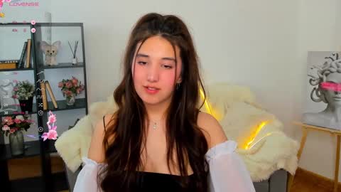 Anna online show from March 8, 2025, 9:50 am