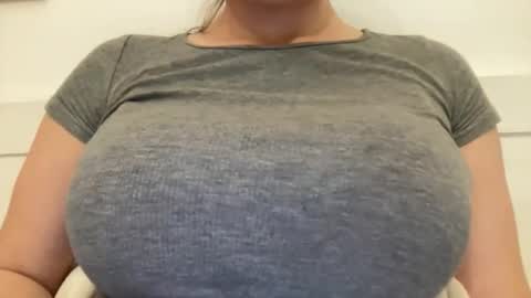Snapshot of annagal18 chatting on May 16, 2026, 7:34 pm annagal18 online show from May 16, 2026, 7:34 pm
