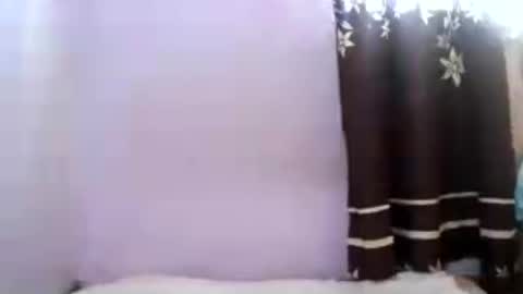annahhotgirl online show from July 14, 2026, 7:35 am