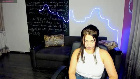 Anna online show from November 16, 2025, 12:55 pm