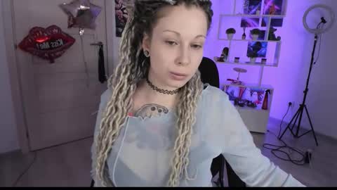 Anna online show from October 9, 2025, 5:55 pm