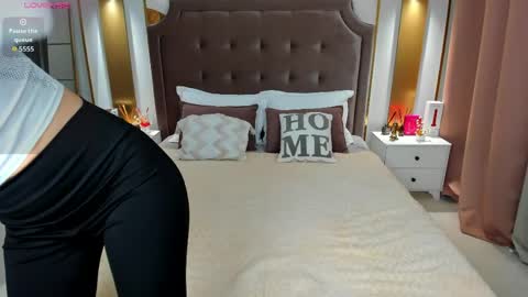 Anna online show from April 20, 2026, 12:46 am