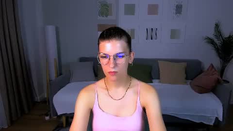 Im Anna online show from June 22, 2026, 4:20 am