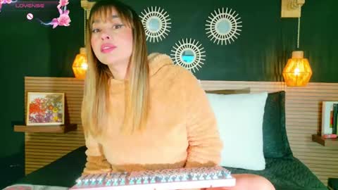 Anna Victoria online show from May 3, 2026, 3:12 am