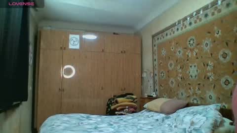 AnnaXLovers online show from June 10, 2026, 8:35 am