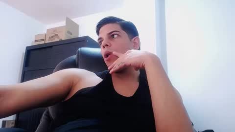 Snapshot of anndyhardy11 chatting on December 11, 2024, 5:15 pm Anndy Hardy online show from December 11, 2024, 5:15 pm