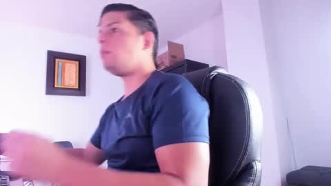 Snapshot of anndyhardy11 chatting on December 22, 2024, 12:27 pm Anndy Hardy online show from December 22, 2024, 12:27 pm