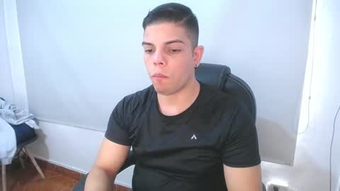 Snapshot of anndyhardy11 chatting on March 3, 2025, 3:20 pm Anndy Hardy online show from March 3, 2025, 3:20 pm