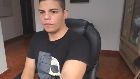 Snapshot of anndyhardy11 chatting on September 26, 2025, 9:19 pm Anndy Hardy online show from September 26, 2025, 9:19 pm