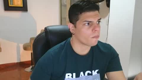 Snapshot of anndyhardy11 chatting on November 11, 2025, 8:20 pm Anndy Hardy online show from November 11, 2025, 8:20 pm