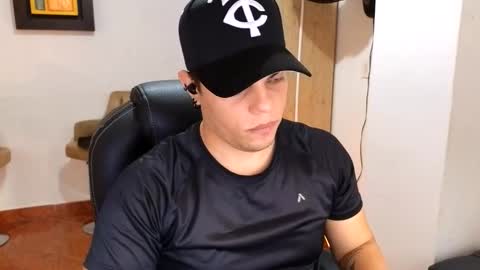 Snapshot of anndyhardy11 chatting on November 14, 2025, 8:07 pm Anndy Hardy online show from November 14, 2025, 8:07 pm