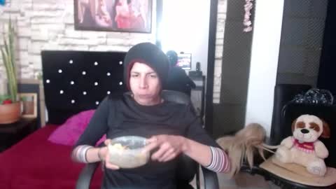 Anne online show from October 16, 2025, 5:08 am