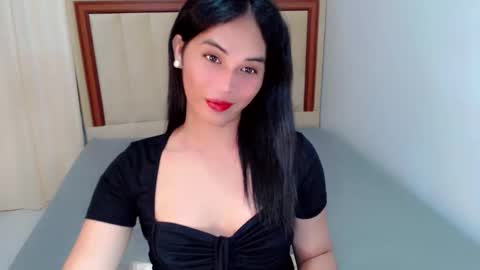SWEET ANNE online show from September 29, 2025, 8:52 am