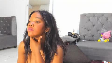 Snapshot of annebullocks chatting on February 9, 2025, 2:29 pm Annie online show from February 9, 2025, 2:29 pm