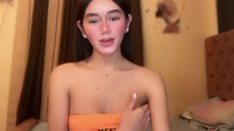 Snapshot of annedee_ chatting on December 22, 2024, 5:32 pm Kim online show from December 22, 2024, 5:32 pm