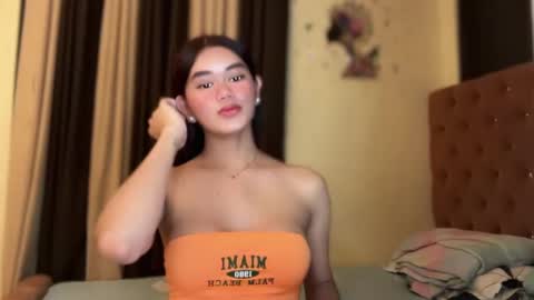 Snapshot of annedee_ chatting on January 10, 2025, 3:16 pm Kim online show from January 10, 2025, 3:16 pm