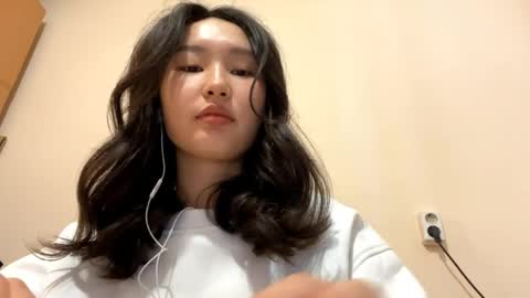 Aimi online show from May 6, 2026, 3:57 am