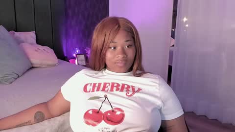 Snapshot of anneth__m chatting on January 10, 2025, 11:08 pm Anneth online show from January 10, 2025, 11:08 pm