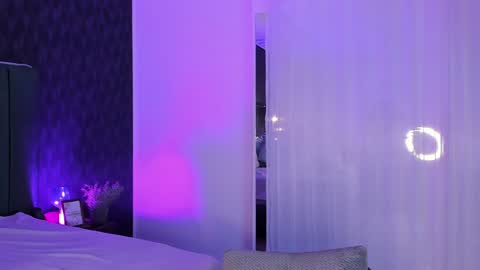 Snapshot of anneth__m chatting on January 14, 2025, 1:26 am Anneth online show from January 14, 2025, 1:26 am