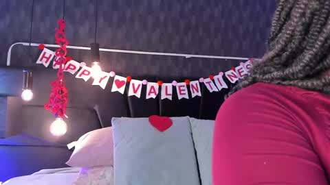 Snapshot of anneth__m chatting on February 14, 2025, 7:54 pm Anneth online show from February 14, 2025, 7:54 pm