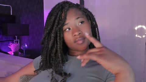 Snapshot of anneth__m chatting on February 22, 2025, 11:13 pm Anneth online show from February 22, 2025, 11:13 pm