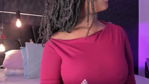 Snapshot of anneth__m chatting on February 24, 2025, 7:52 pm Anneth online show from February 24, 2025, 7:52 pm