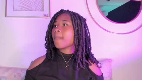 Snapshot of anneth__m chatting on February 25, 2025, 7:47 pm Anneth online show from February 25, 2025, 7:47 pm