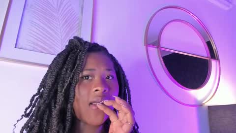 Snapshot of anneth__m chatting on March 4, 2025, 7:54 pm Anneth online show from March 4, 2025, 7:54 pm